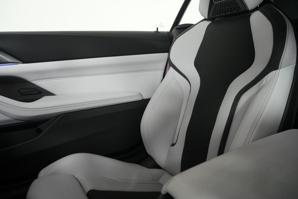 2022 BMW M4 Competition 28