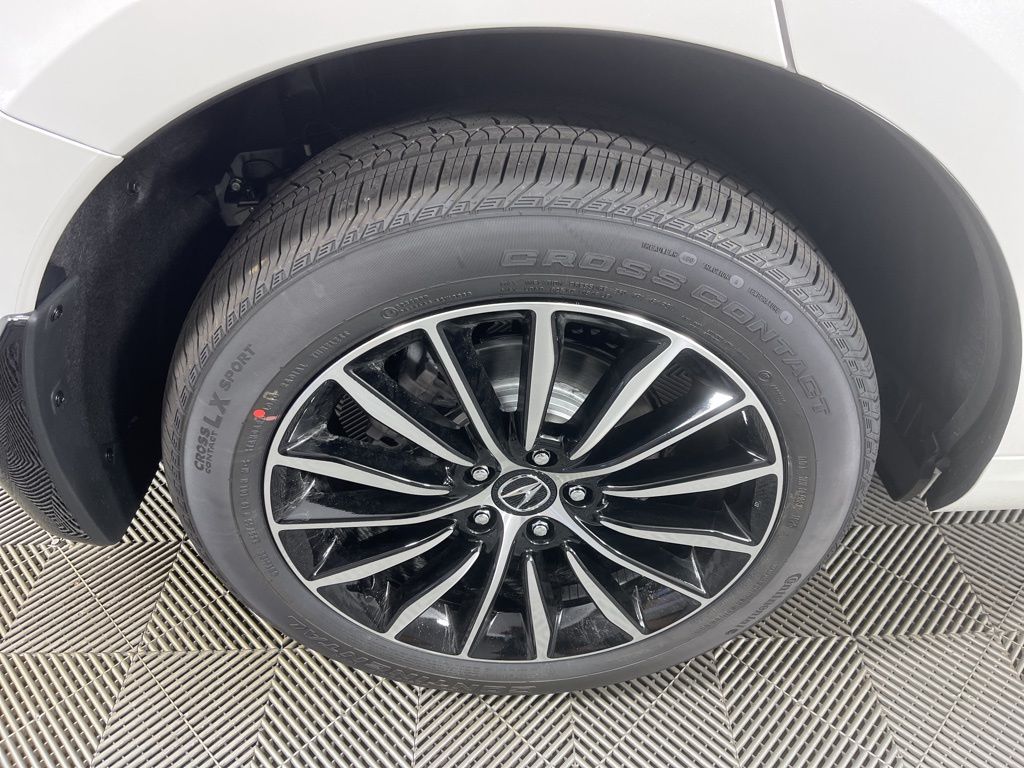 Thumbnail: 2025 Acura RDX - 17