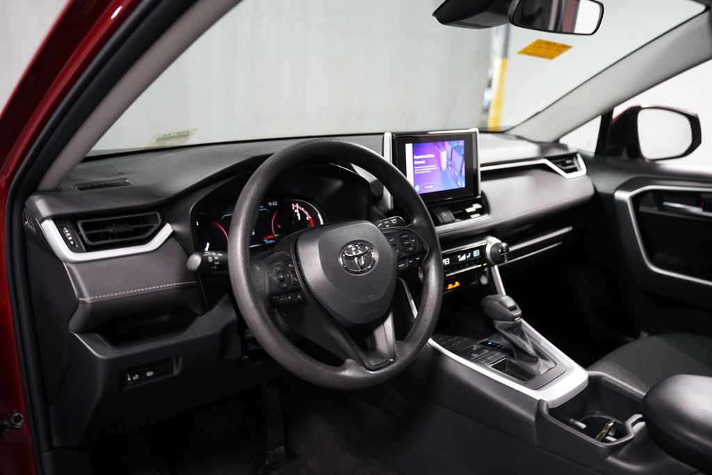 2023 Toyota RAV4 XLE 11