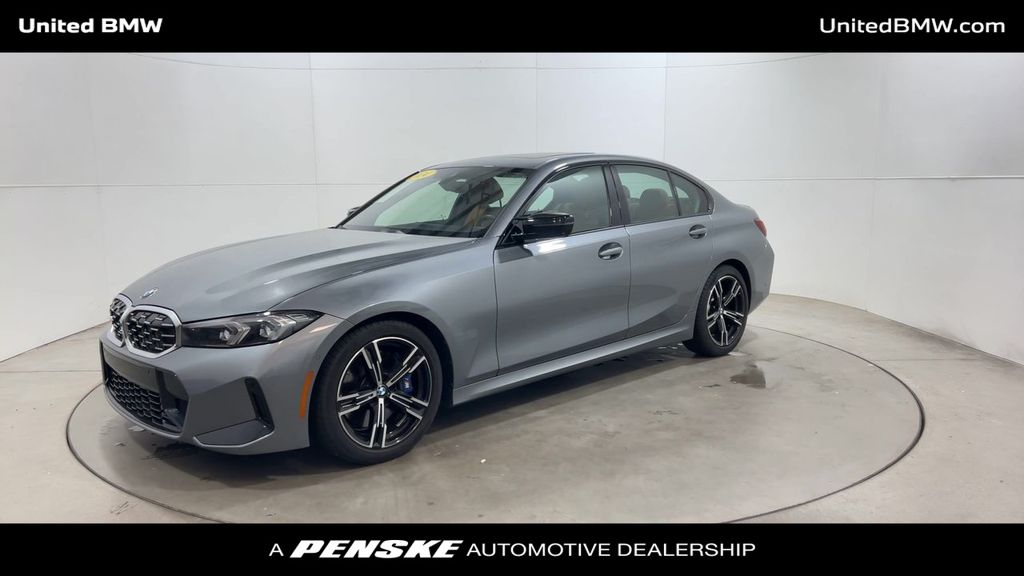 Thumbnail: 2024 BMW 3 Series - 4