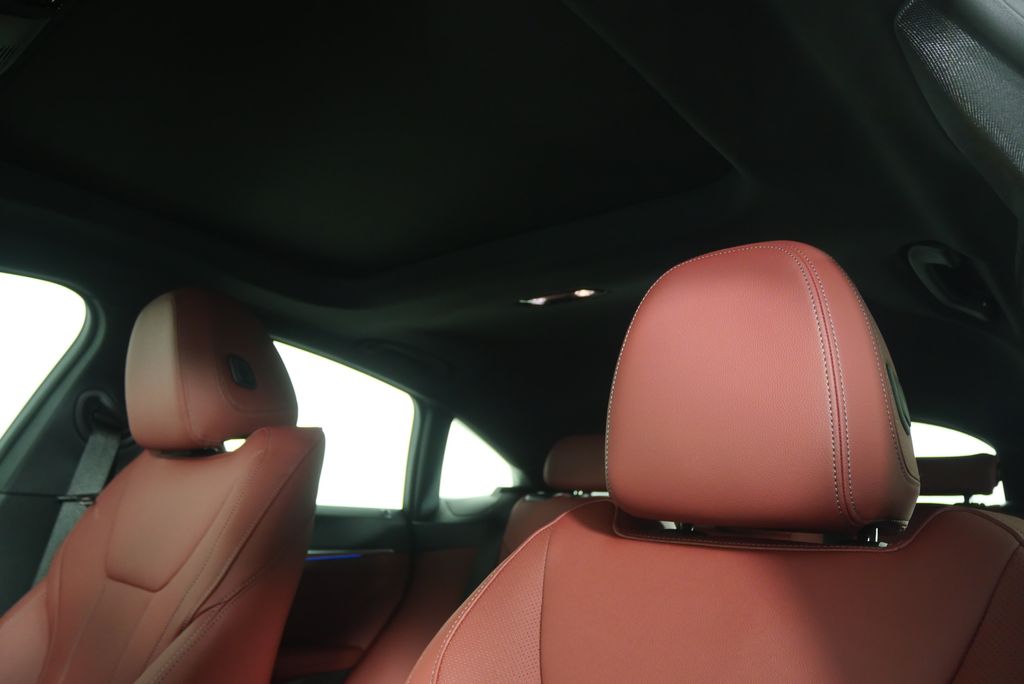 Thumbnail: 2026 BMW i4 - 12