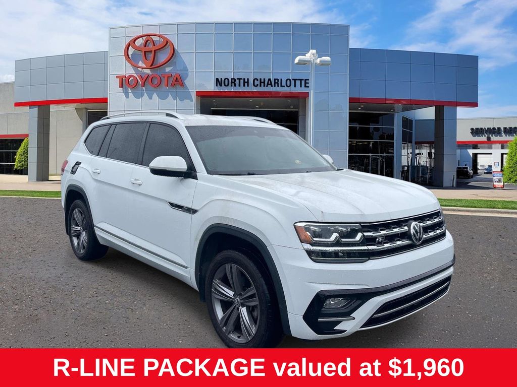 Pure White 2018 Volkswagen Atlas SUV / Crossover Front-Wheel Drive 8-Speed Automatic