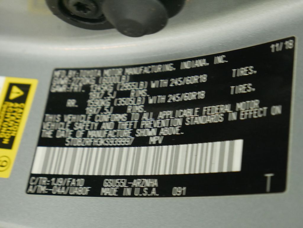 Thumbnail: 2019 Toyota Highlander - 17