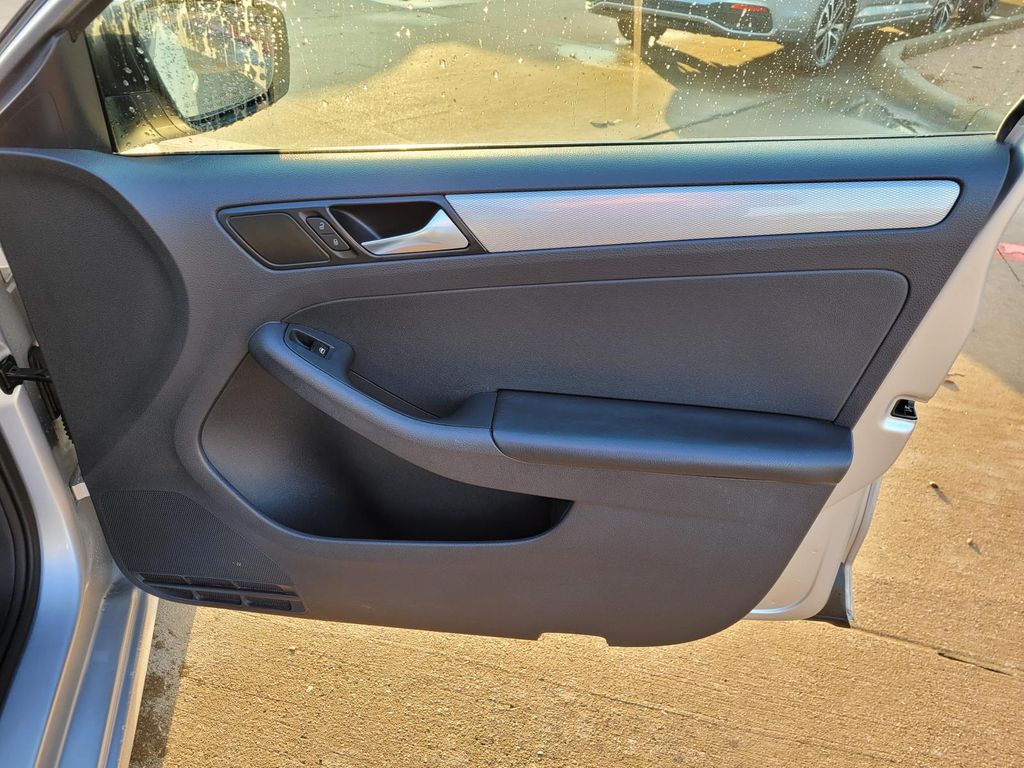 used 2016 Volkswagen Jetta car, priced at $7,200