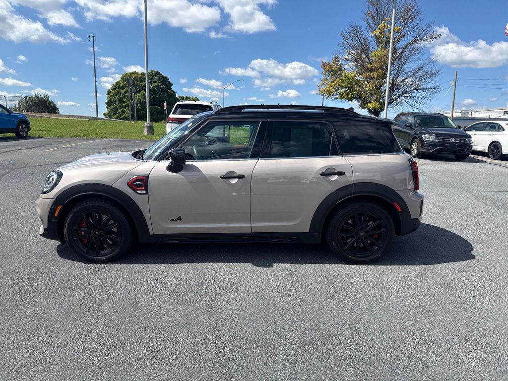 2024 MINI John Cooper Works Countryman Base - 10