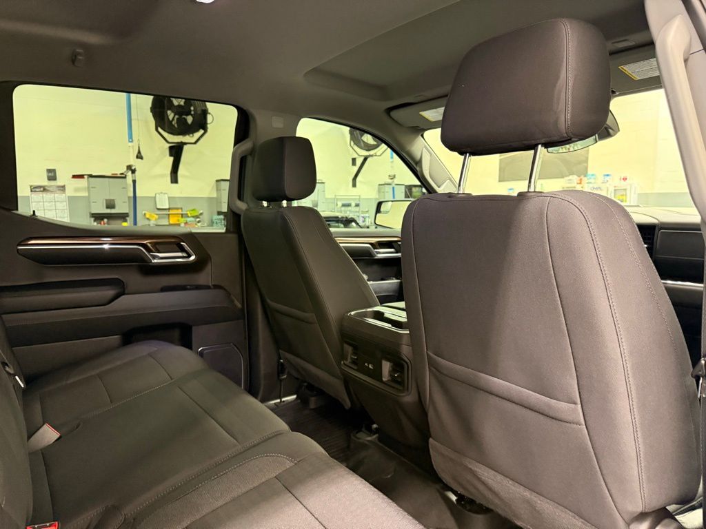 Thumbnail: 2024 Chevrolet Silverado 1500 - 26