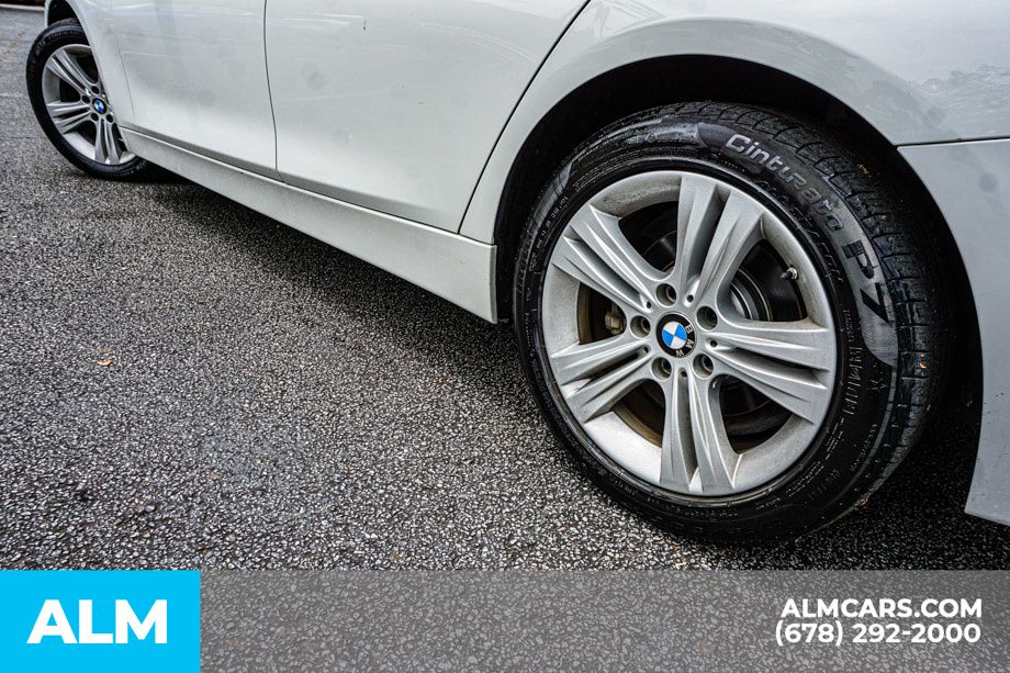 Used 2018 White BMW 330i image 16