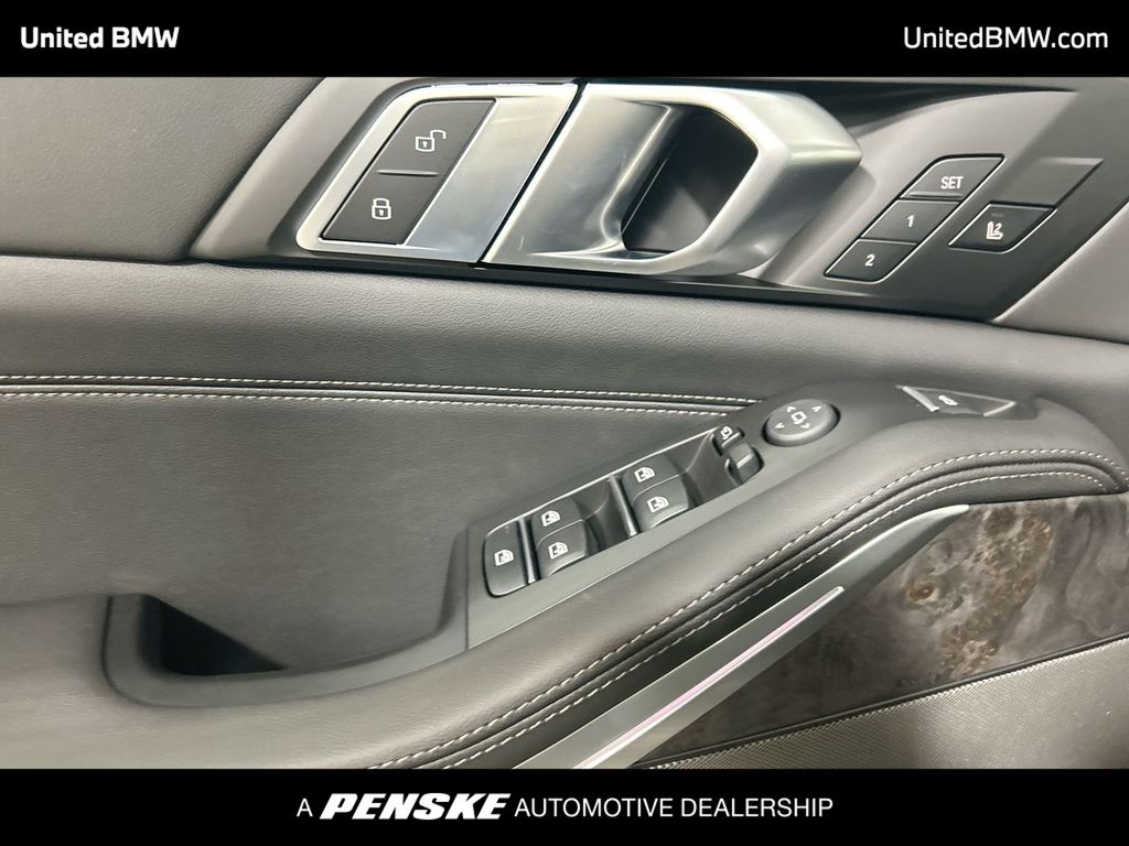 Thumbnail: 2026 BMW X5 - 11