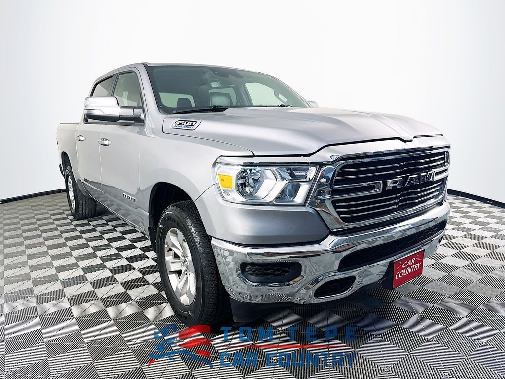 Billet Silver Metallic Clearcoat 2024 RAM 1500 Pickup Truck Four-Wheel Drive 8-Speed Automatic