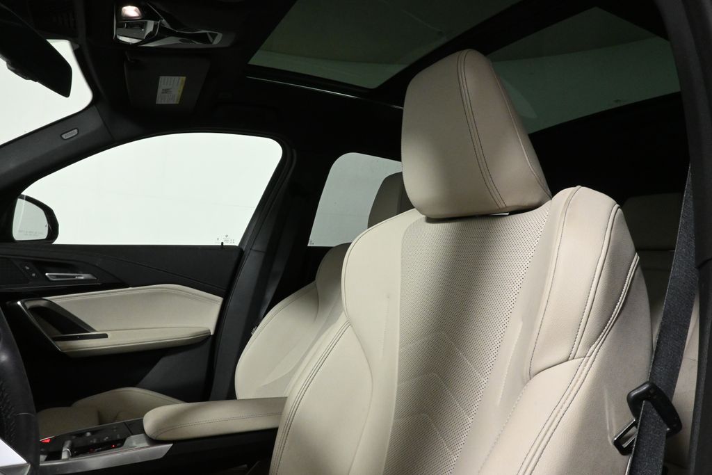 Thumbnail: 2023 BMW X1 - 4