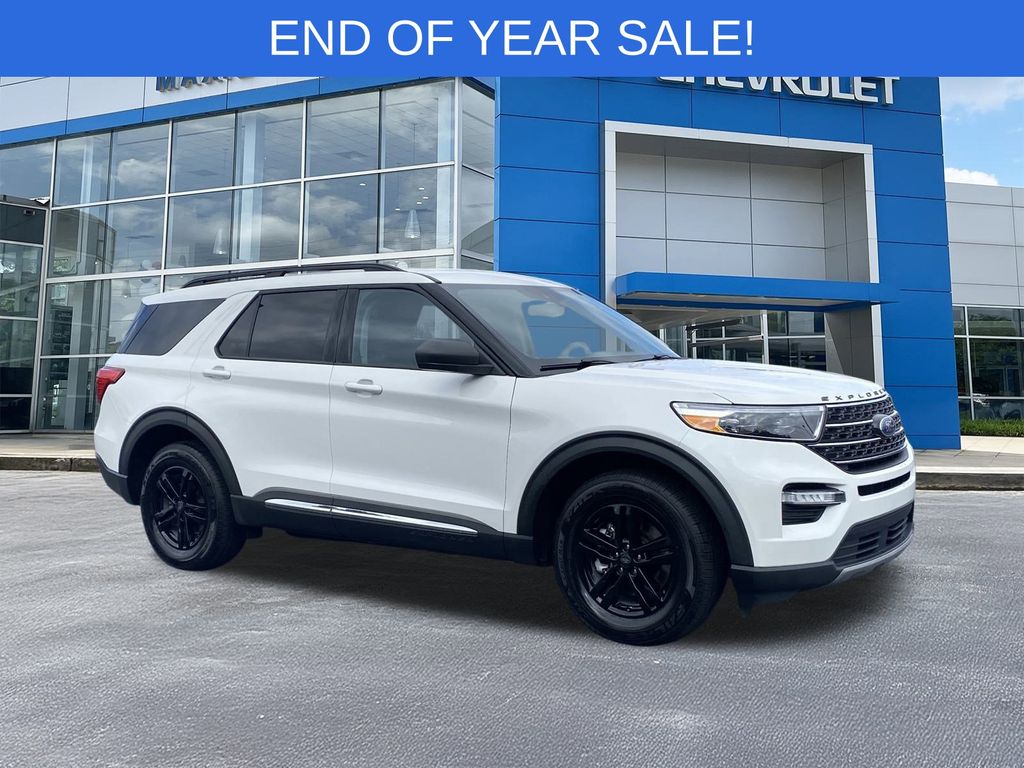 2022 Ford Explorer XLT's photo