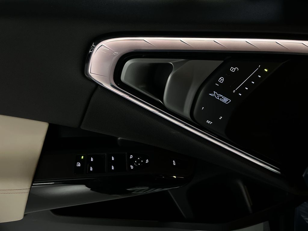 Thumbnail: 2026 BMW X3 - 13