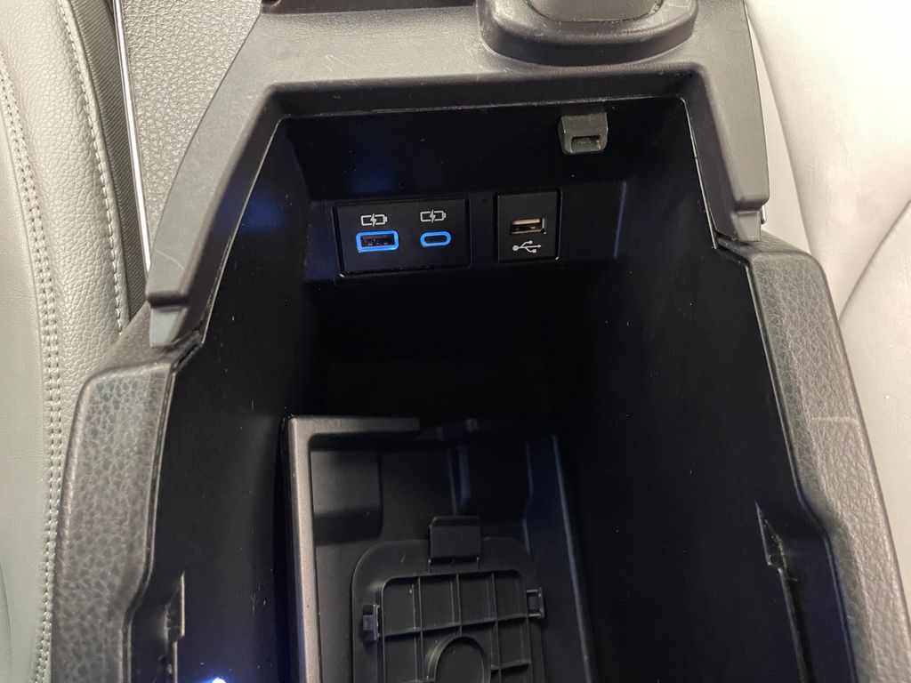 Thumbnail: 2022 Toyota Avalon - 30