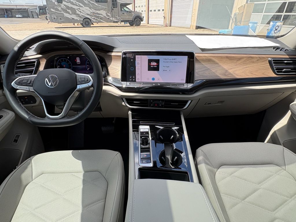 New 2026 Opal White Volkswagen 2.0T SE w/Technology image 27