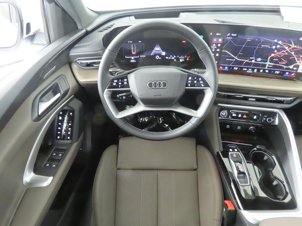 Thumbnail: 2025 Audi Q5 - 12