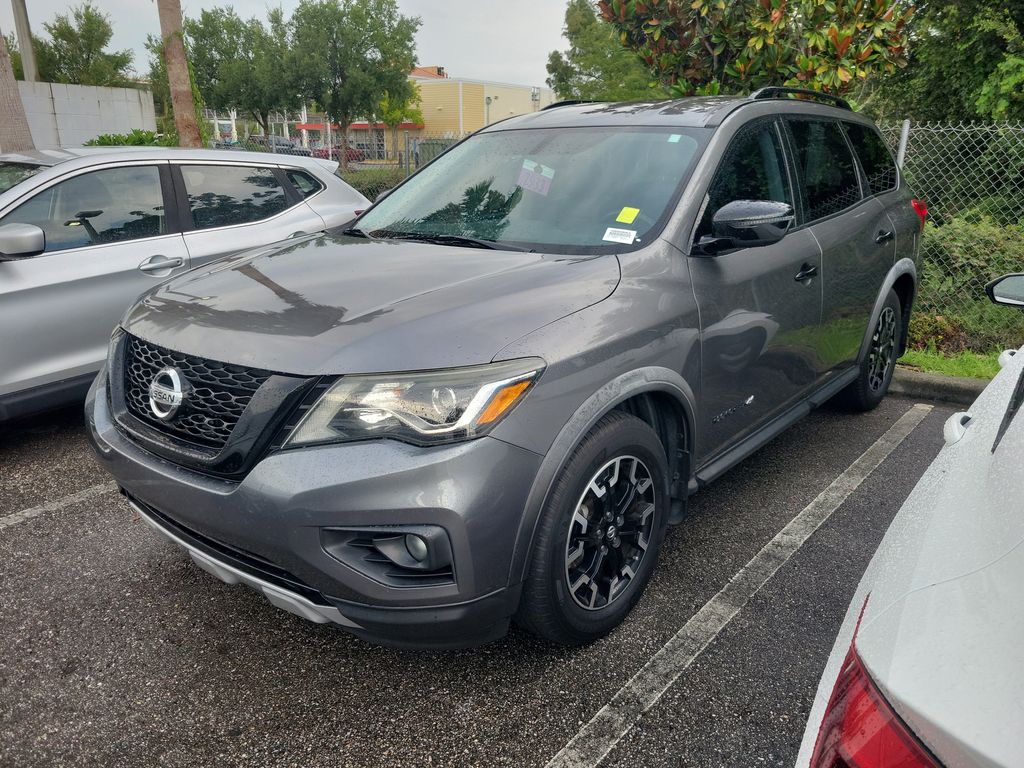  2020 Nissan Pathfinder SV FWD   