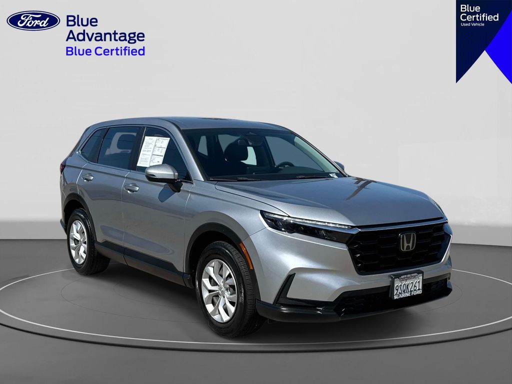 View vehicle photo 4