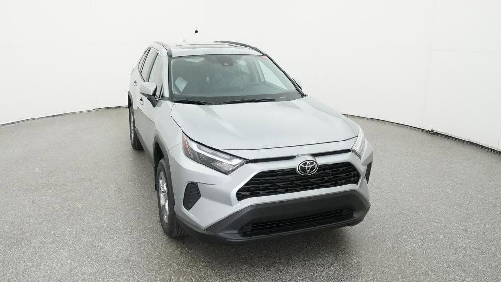 Thumbnail: 2025 Toyota RAV4 - 20