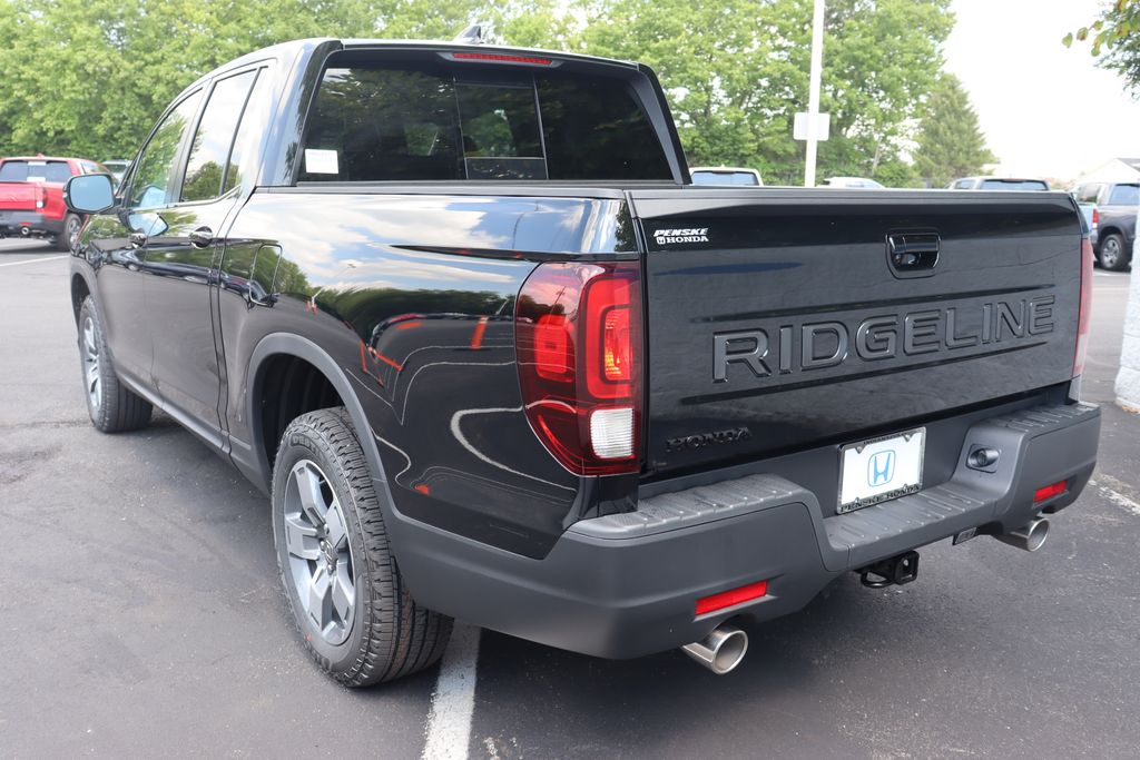 Thumbnail: 2025 Honda Ridgeline - 3