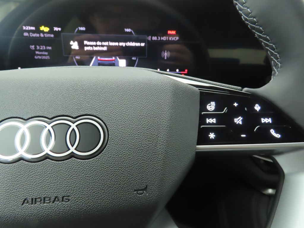 Thumbnail: 2025 Audi Q5 - 13