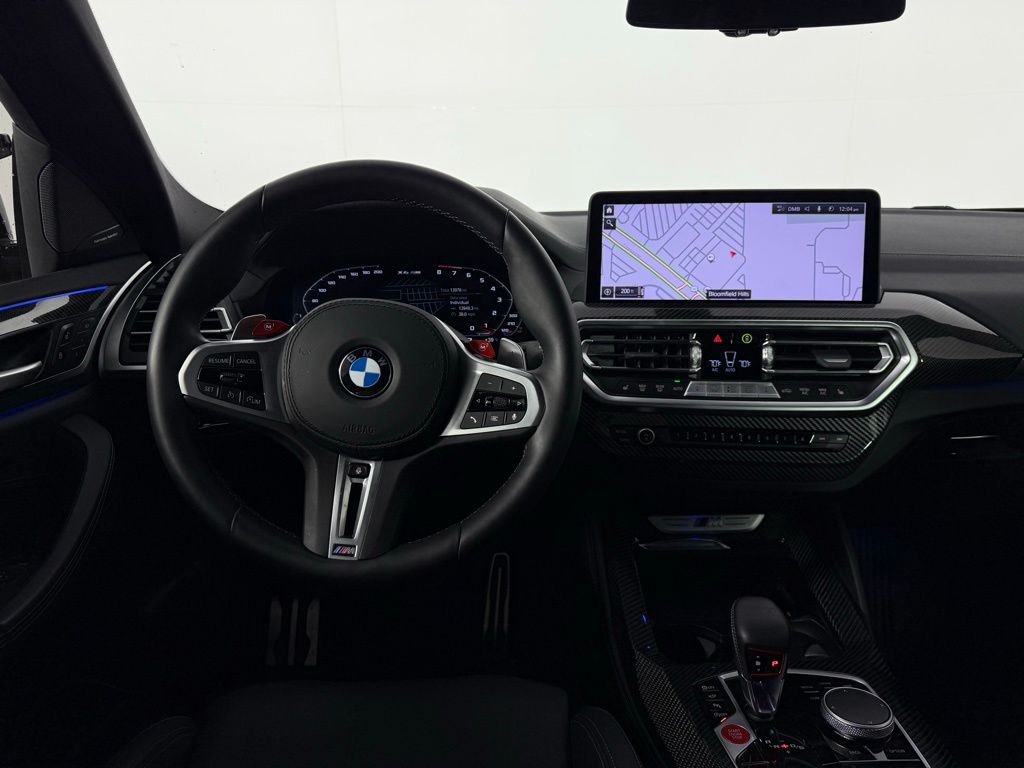 Thumbnail: 2025 BMW X4 - 15