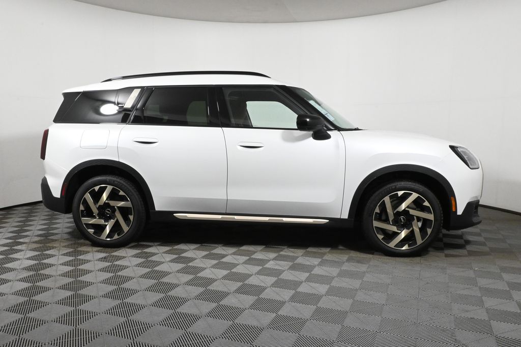 2025 MINI Cooper Countryman Base 8