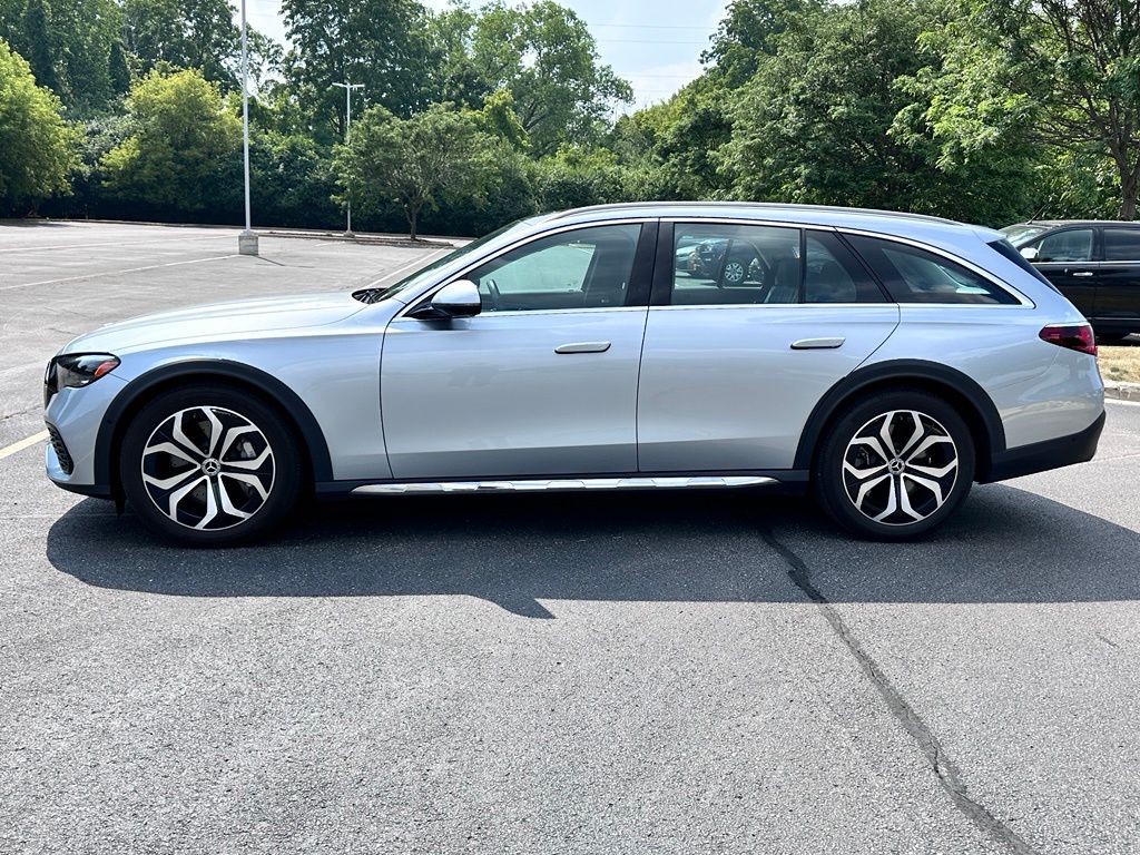 Used 2025 Silver Mercedes-Benz E 450 image 8