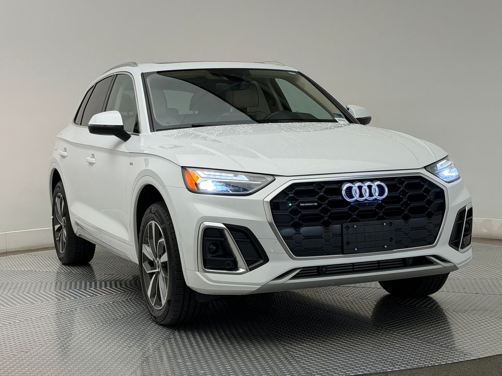 Thumbnail: 2024 Audi Q5 - 3
