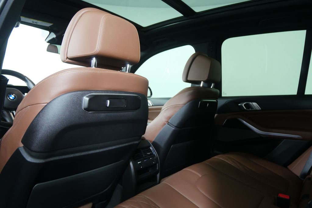 Thumbnail: 2024 BMW X5 - 17