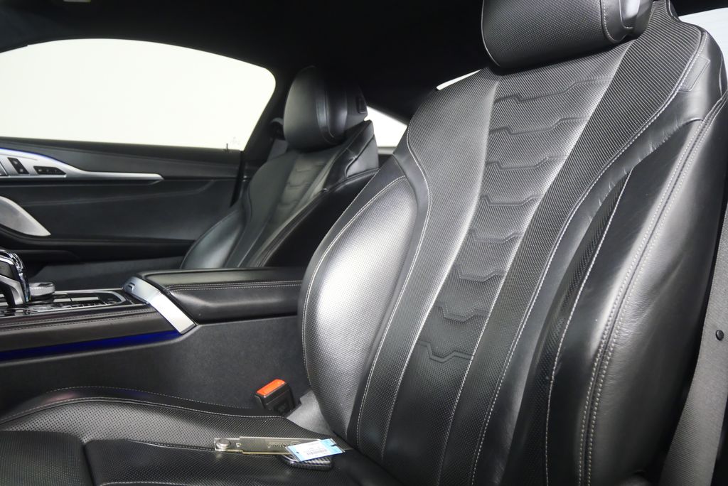 Thumbnail: 2021 BMW 8 Series - 15