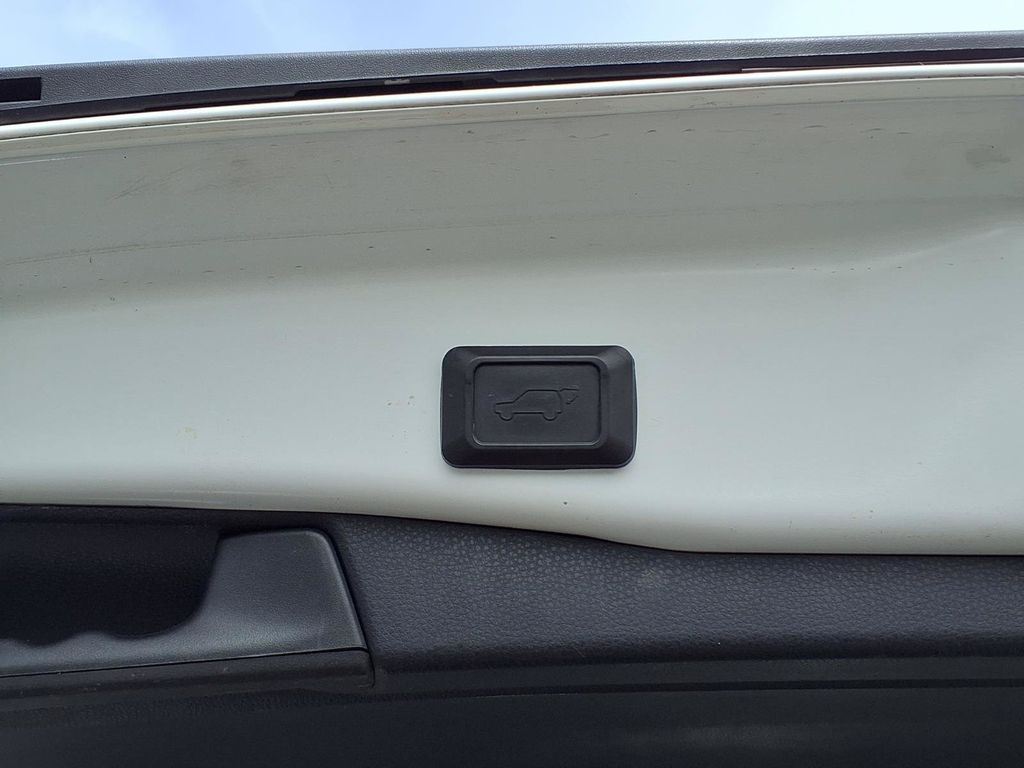 Used 2019 Toyota RAV4 SUV