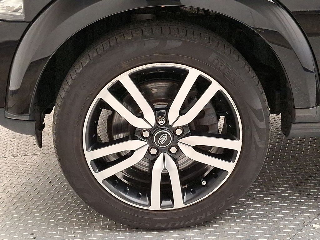 2016 Land Rover LR4 HSE 8