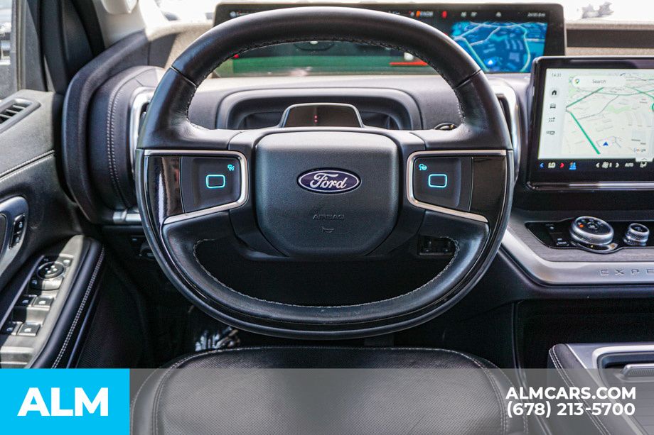 Used 2025 Black Ford Platinum image 30