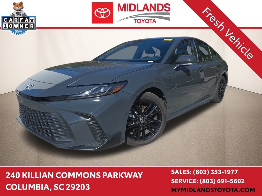 2025 Toyota Camry SE FWD