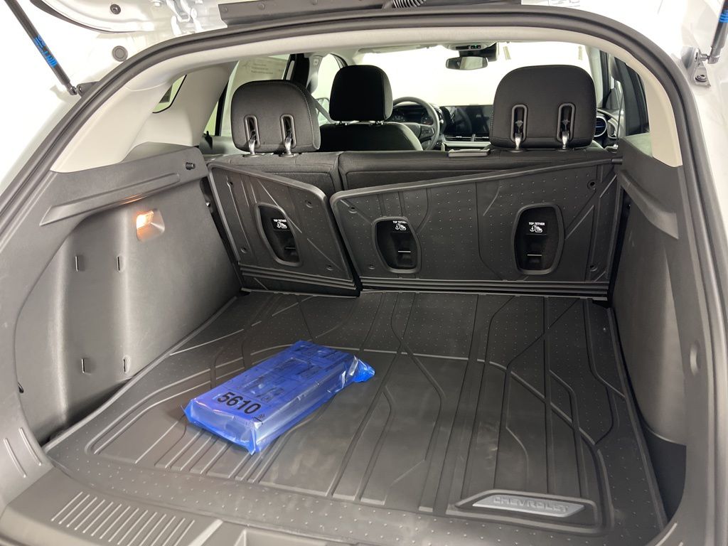 Thumbnail: 2026 Chevrolet Trax - 7