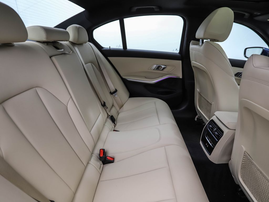 Thumbnail: 2021 BMW 3 Series - 27