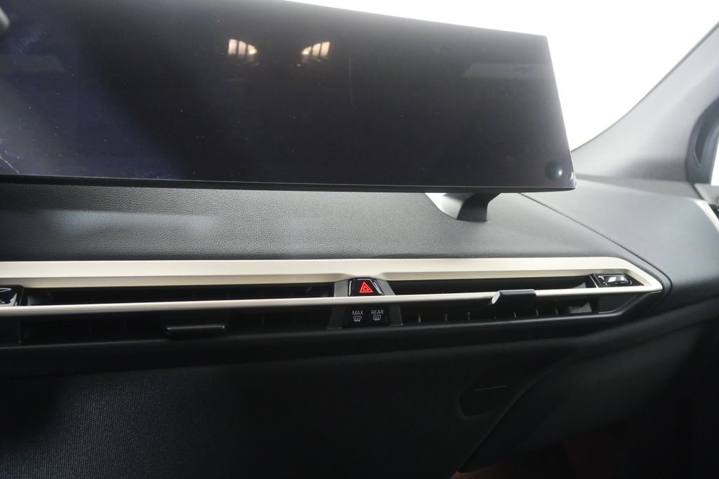 Thumbnail: 2026 BMW iX - 22