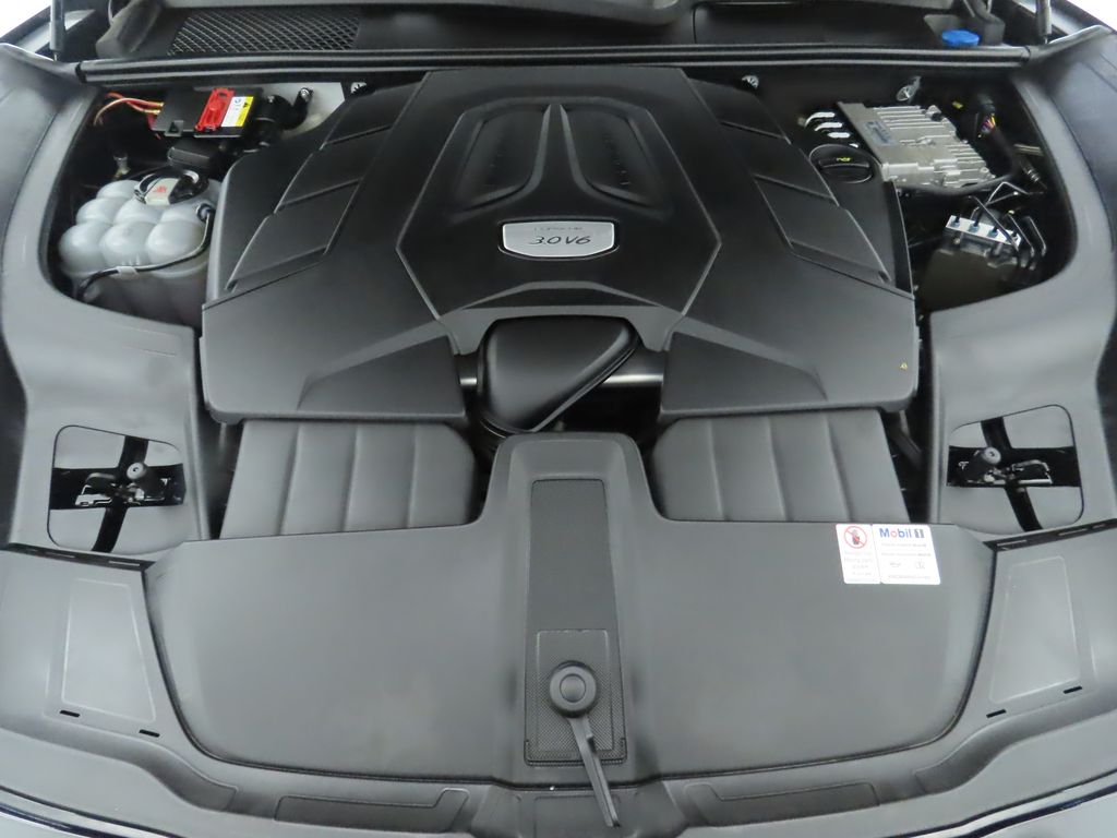 Thumbnail: 2019 Porsche Cayenne - 30