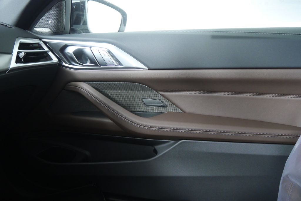 Thumbnail: 2026 BMW 4 Series - 21