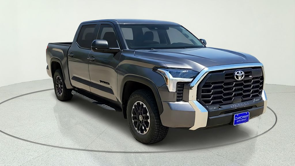 2022 Toyota Tundra SR5