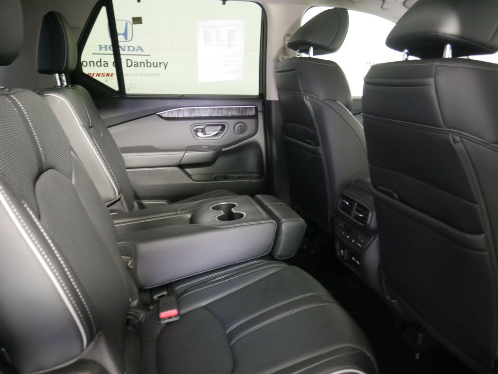 Thumbnail: 2023 Honda Pilot - 9
