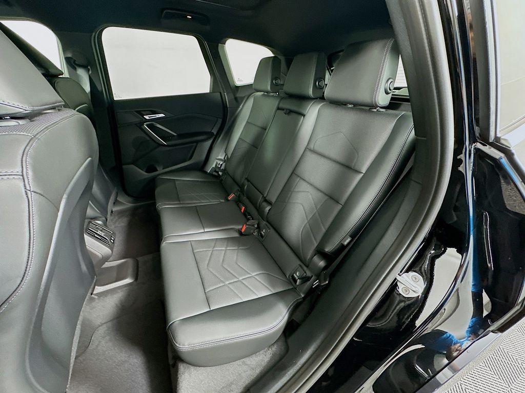 Thumbnail: 2026 BMW X1 - 17