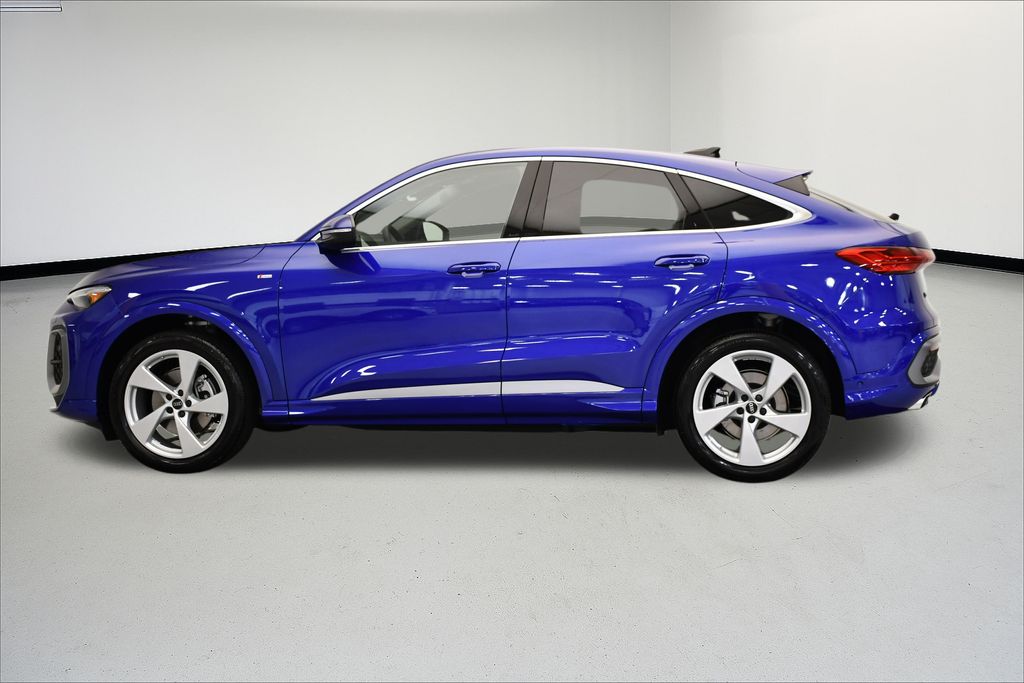 Thumbnail: 2025 Audi Q5 - 2