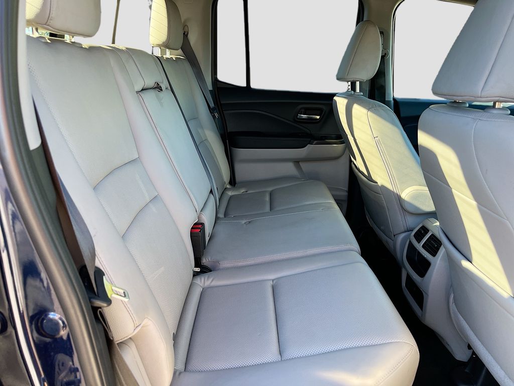 Used 2020 Blue Honda RTL image 27