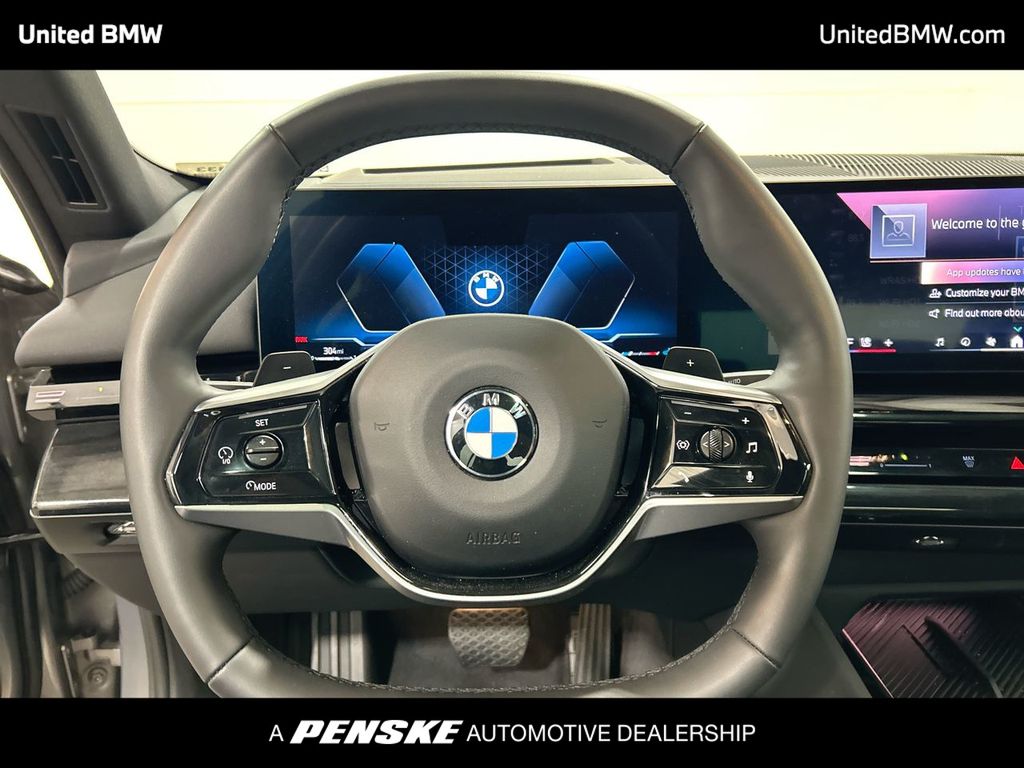 Thumbnail: 2024 BMW 5 Series - 14