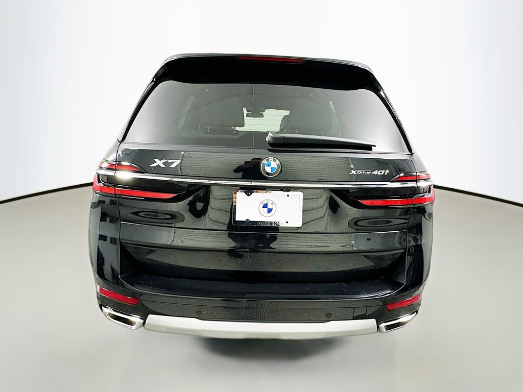 Thumbnail: 2026 BMW X7 - 6