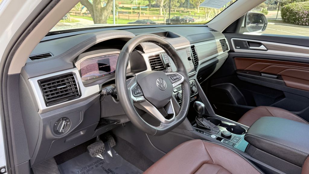 Used 2021 Volkswagen Atlas SEL Premium 4D Sport Utility