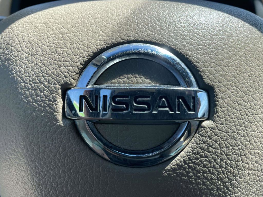 2016 Pearl White Nissan Altima 2.5 SL FWD Sedan