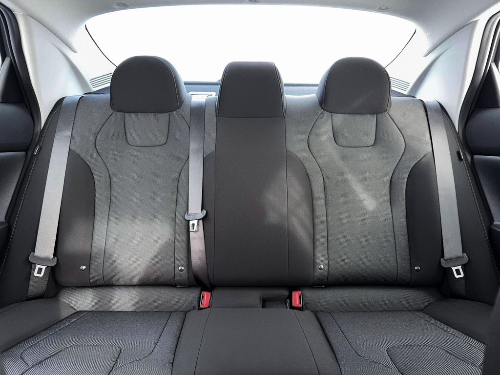 Thumbnail: 2026 Hyundai Elantra - 15