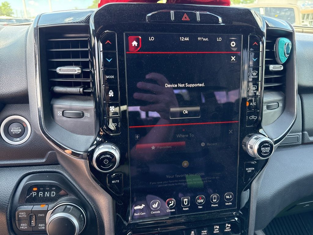 2021 Ram 1500 Big Horn Crew Cab 4x4 5'7" Box